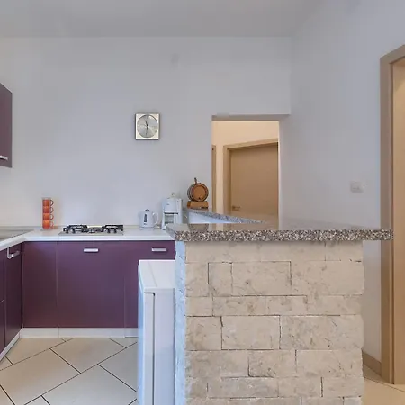 شقة Adria By Interhome Marčana